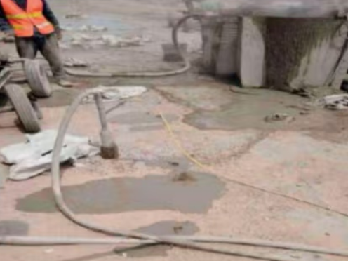 永昌水泥混凝土路面板底注浆技术 路面脱空注浆整治方案